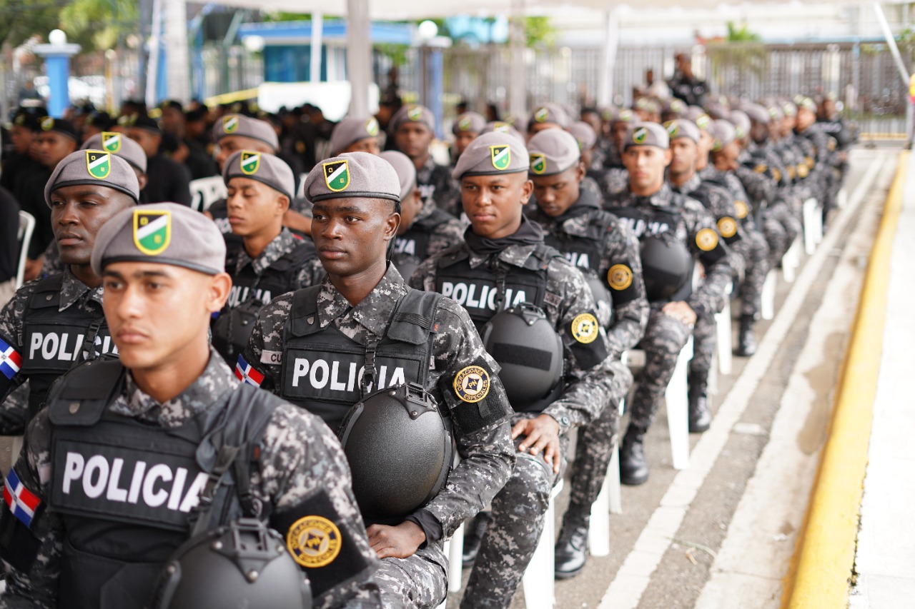 Policía Nacional suma a 300 agentes de unidades tácticas para fortalecer  combate a los delitos – Instituto Policial de Educación Superior